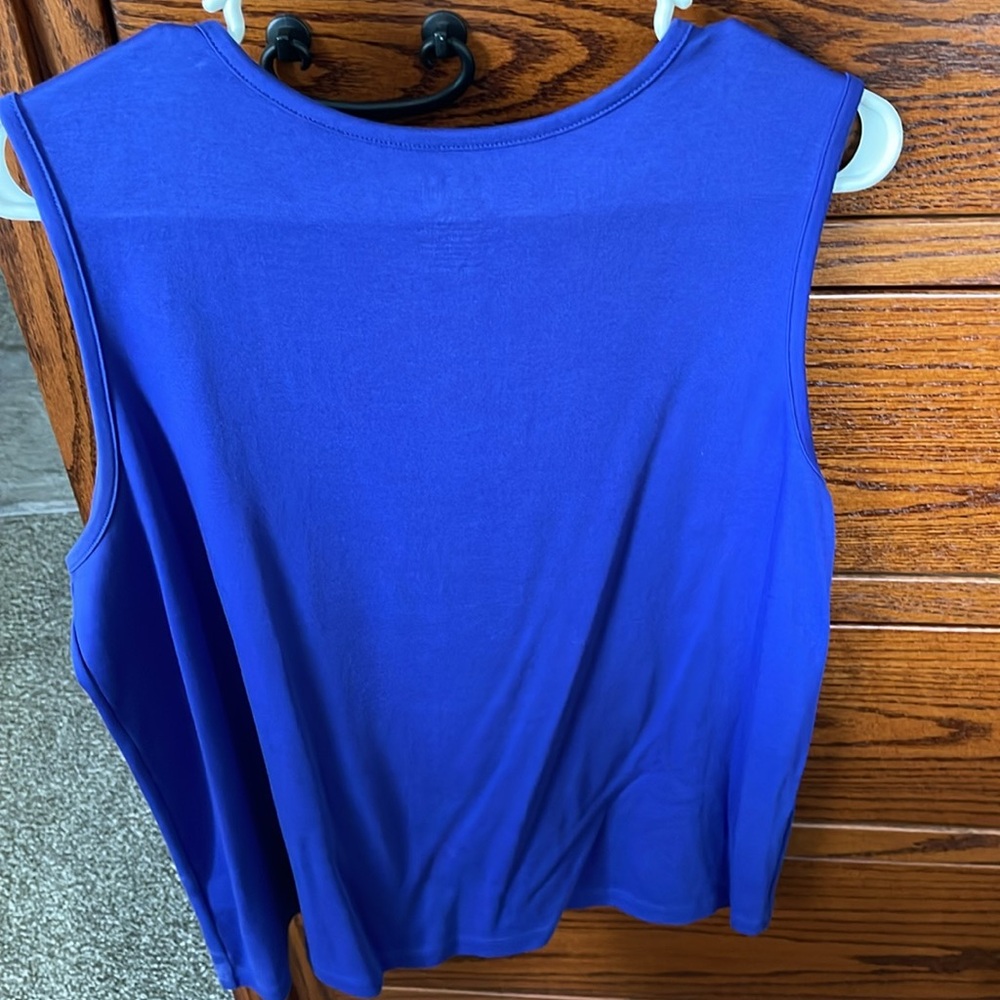L.L. Bean Women's Blue Tank Top - Picture 2 of 3